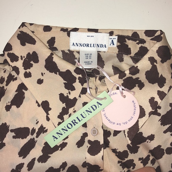 Cow print button down - Picture 3 of 3